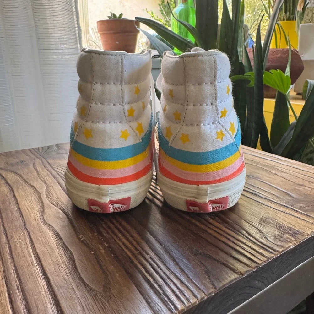 Vans‎ Sk8-Hi Kids 3.0 White Rainbow Star High Top Sneakers VN0A3276W9Y